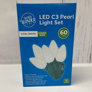 Winter Wonder Lane 60 LED Cool White C3 Pearl Lights Green Wire Indoor/Outdoor